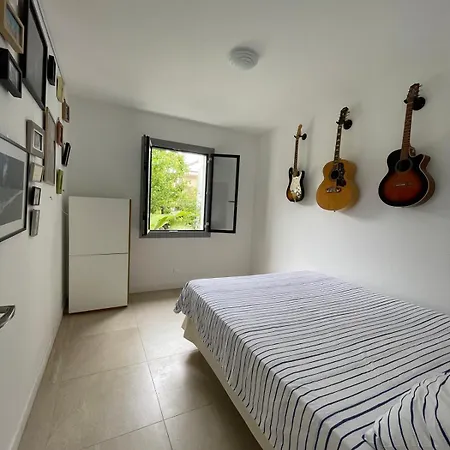 Villa Climatisee, Avec 3 , Piscine, Et Terrain Arbore *