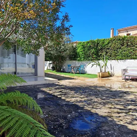 Climatisee, Avec 3 , Piscine, Et Terrain Arbore *