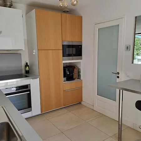 Villa Climatisee, Avec 3 , Piscine, Et Terrain Arbore *