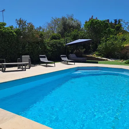 Climatisee, Avec 3 , Piscine, Et Terrain Arbore Saint-Cyr-sur-Mer