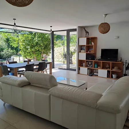 Villa Climatisee, Avec 3 , Piscine, Et Terrain Arbore *